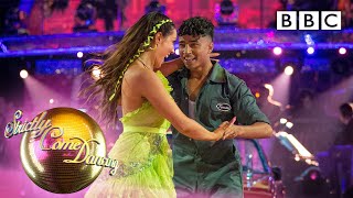 Download TV host Karim impresses judges in dance contest's opening live show | Karim and Amy - BBC Strictly Mp3 and Video TV host Karim impresses judges in dance contest's opening live show | Karim and Amy - BBC Strictly