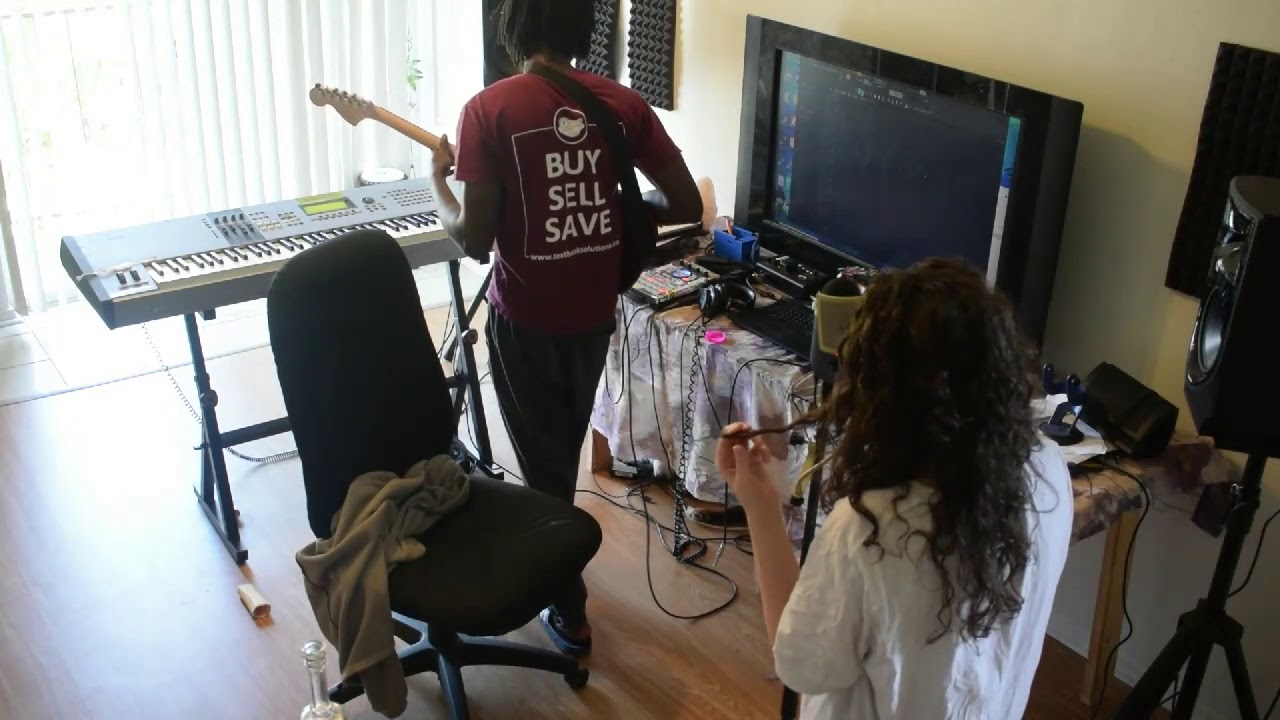 Vibesesh 002 | Sp404sx + Looper + Motif ES8 + Fender Squire