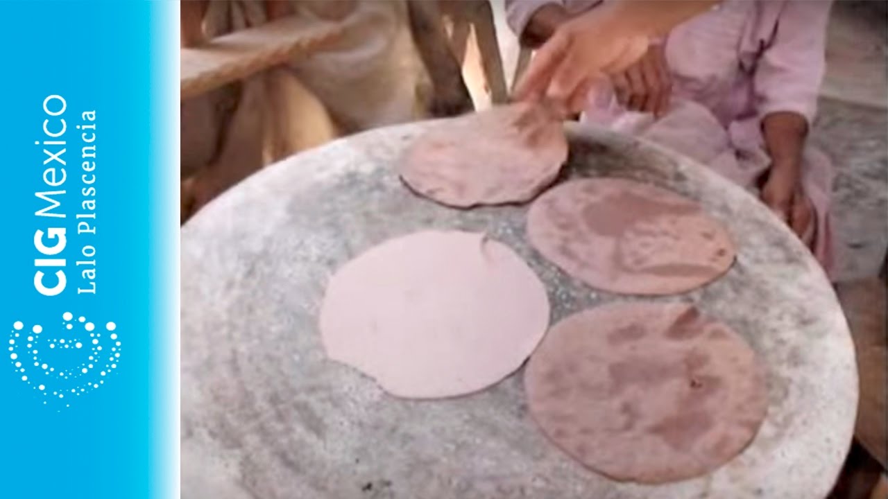 Tortillas en Puebla tortillas puebla LaloPlascencia mexico YouTube