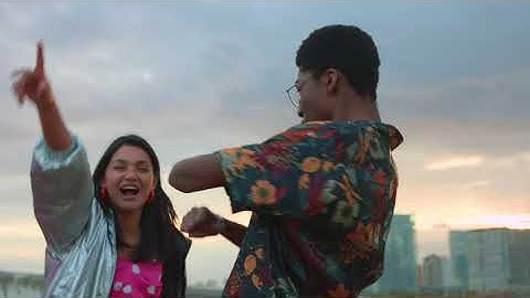 Happiness with Reveal® Clear Aligners