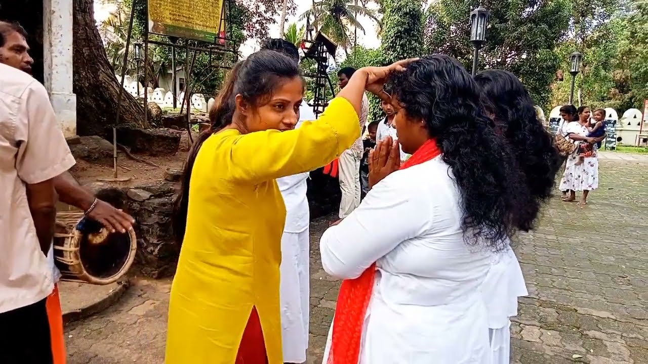 අලුත් නුවර දැඩිමුන්ඩ දේවාලය වැද පුදා ගැනීම.වරන් බල පිහිටවීම 0762734623 / 0717432396