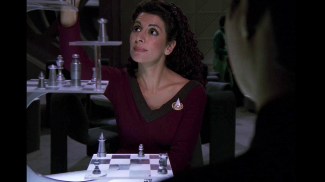 Star Trek: Tri-Dimensional Chess Set - Merchoid