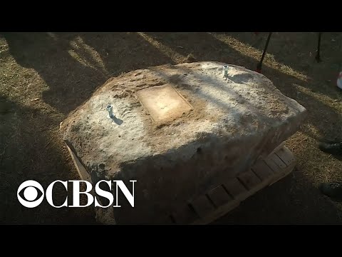 Time capsule hidden beneath Robert E. Lee statue opened