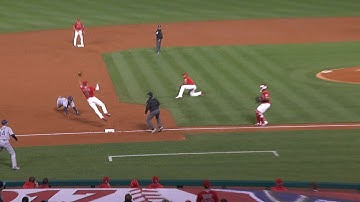 SEA@LAA: Segura out at third after overturned call