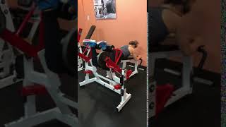 Laying hamstring curl machine