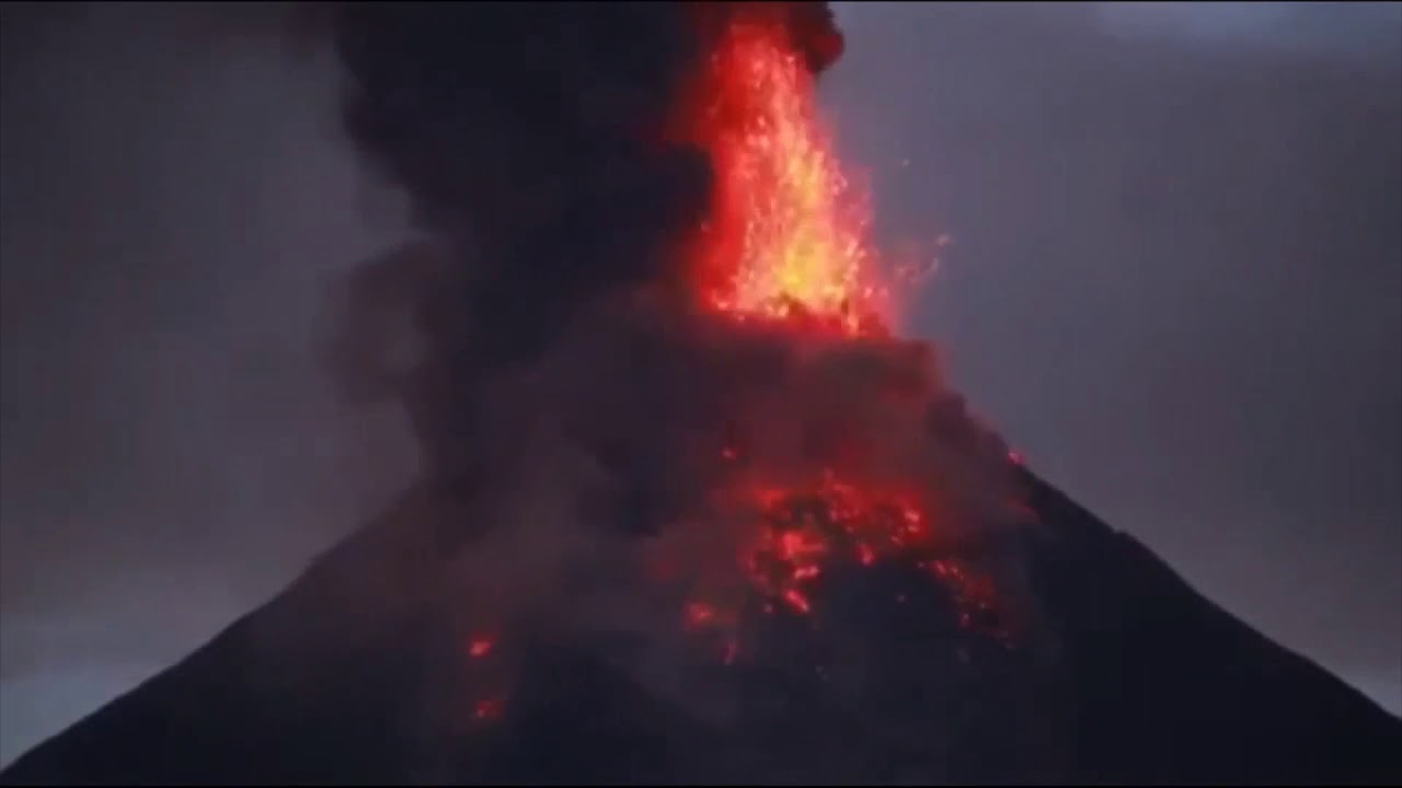 Volcano eruption - YouTube