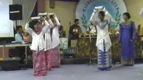 menari sirih pinang