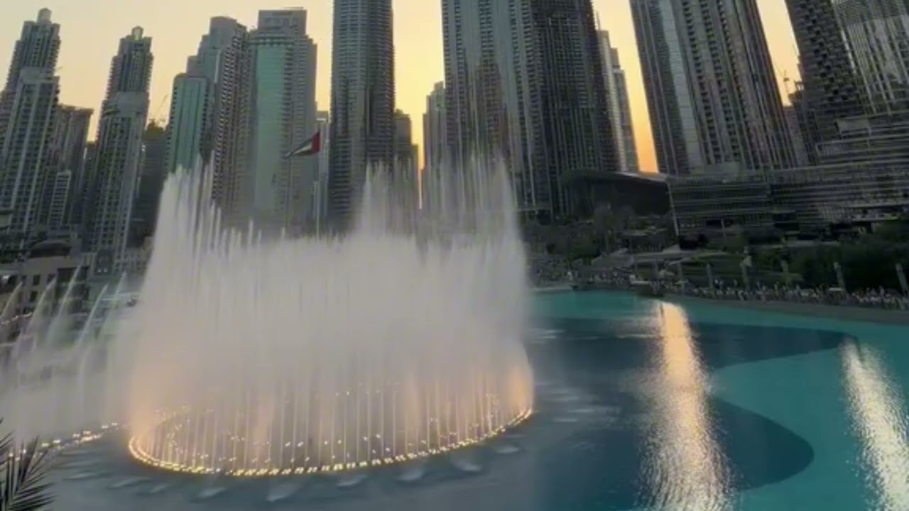 CLOSER FOUNTAIN SHOW IN DUBAI