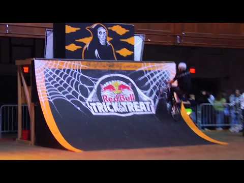 Red Bull BMX Street: Trick or Treat 2008