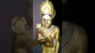 شاهد تمثال فرعوني ذهبي وزنه يتخطى الكيلو 👆 تعرف علي تقييم الخبراء في وصف الفيديو 👇