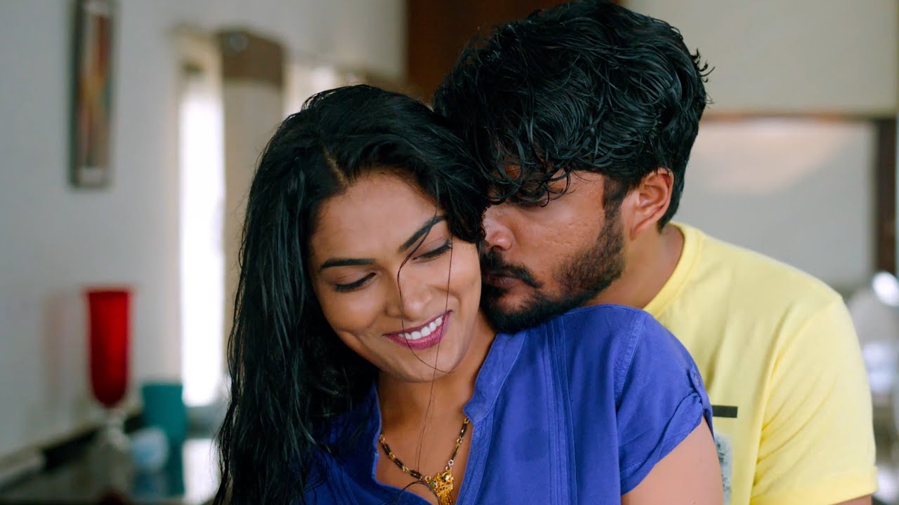 Bigg Boss Divi Vadthya Romantic Scene From Nayeem Diaries | Manastars