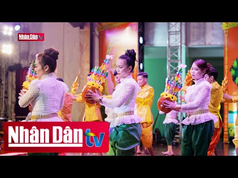 Video Độc đáo lễ hội Oóc Om Bóc của đồng bào Khmer Nam Bộ - youtube