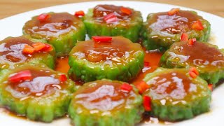 苦瓜酿肉这种做法，苦瓜不苦孩子也爱吃，清热消暑还去火