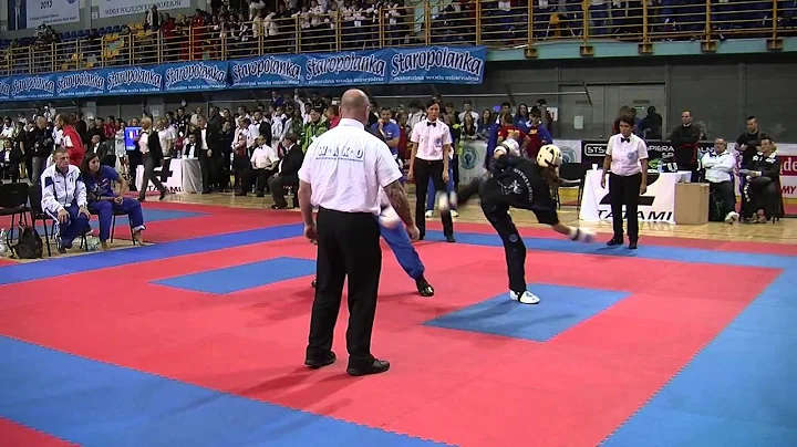 Poppe Joyce v Carmela Abbate WAKO Junior European Championships 2013