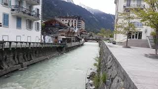 Chamonix-Mont-Blanc rivière #Chamonix #mont-blanc #l'arve Resimi