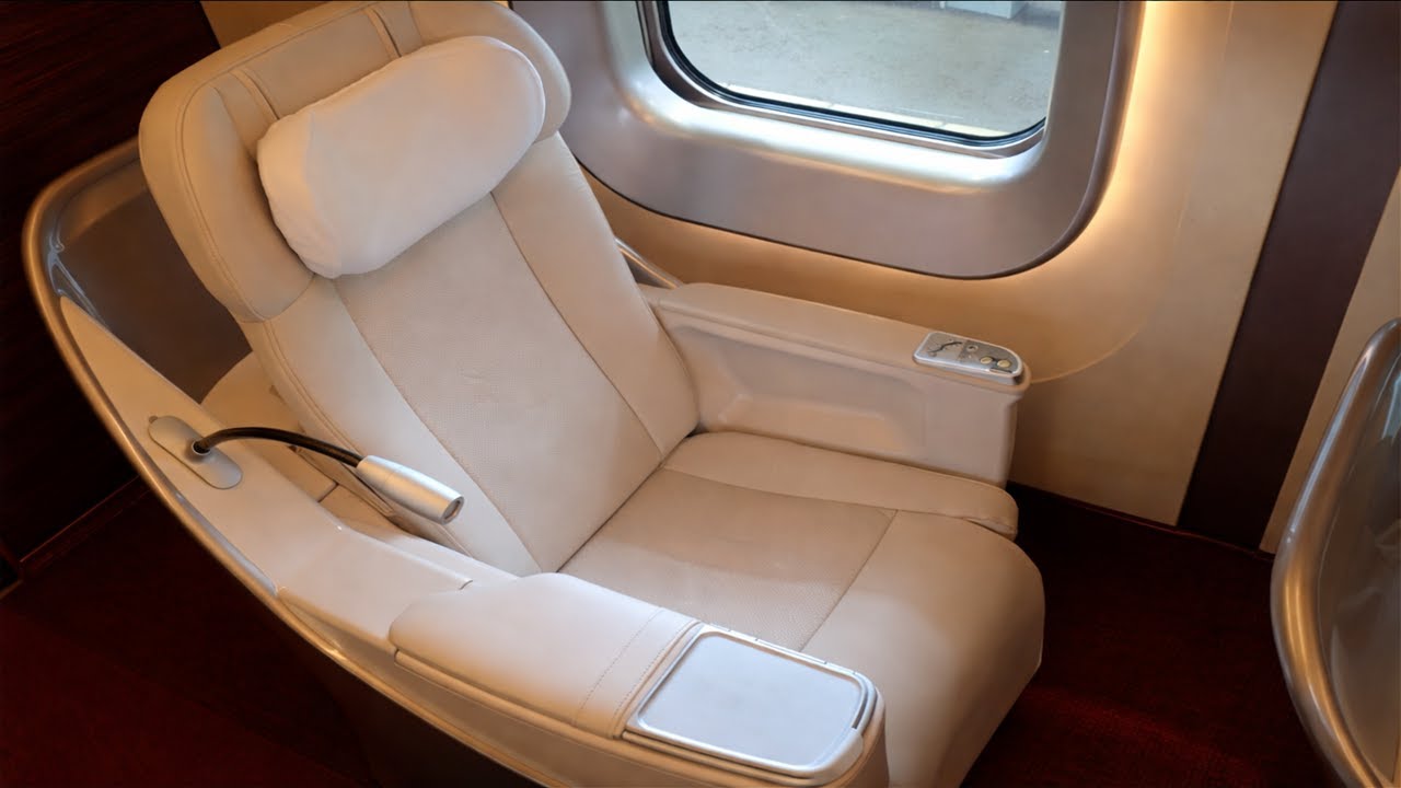 The GranClass Experience: a Peek Inside Japan’s First Class Bullet Train