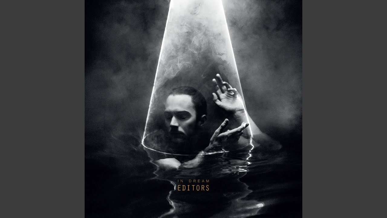 在 YouTube 上观看 The Law 在 YouTube 上观看 The Law