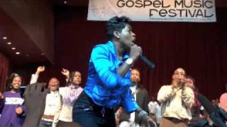 Fantashia at Chicago Gospel Fest 09 (PEOPLE BOMB RUSH STAGE) chords