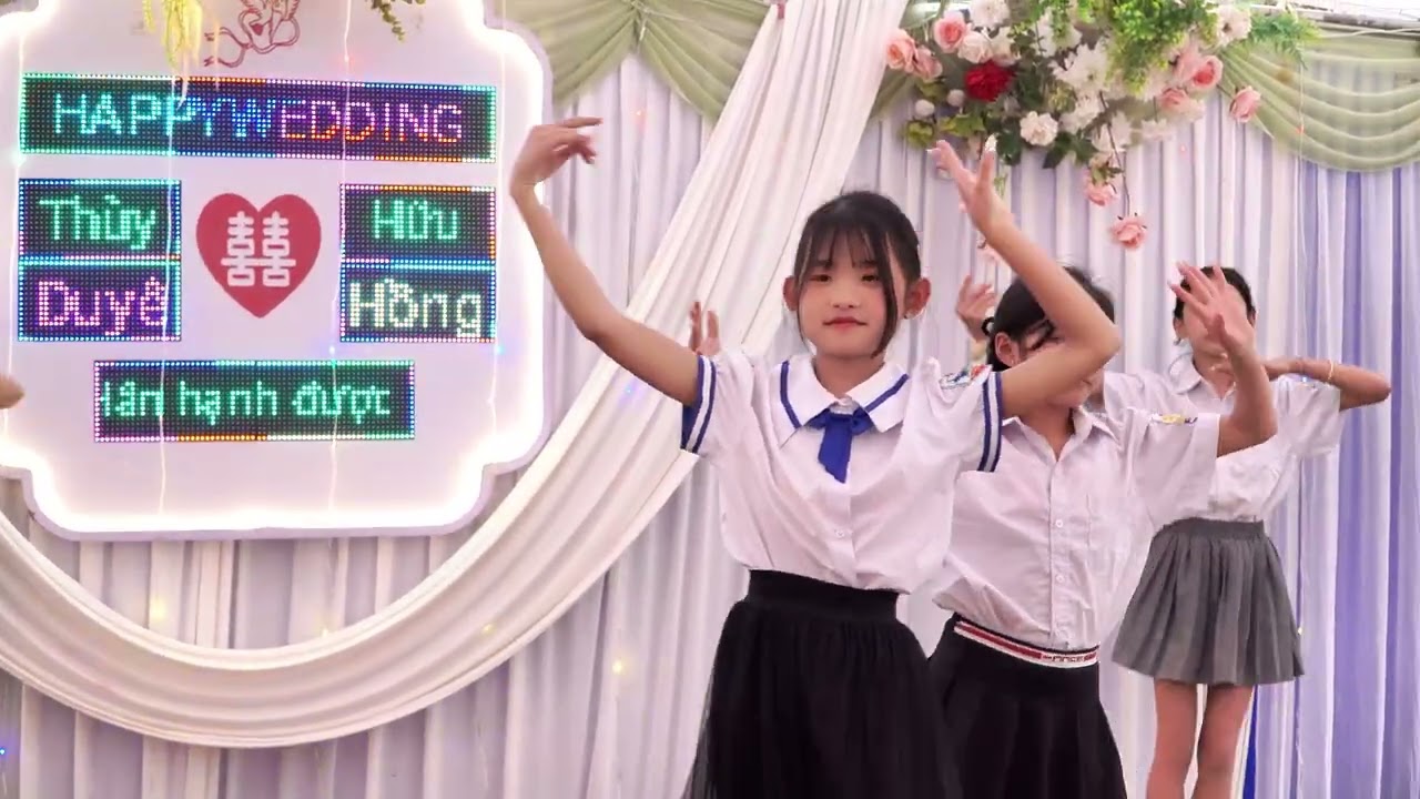 tiếng khèn mùa hoa ban nở