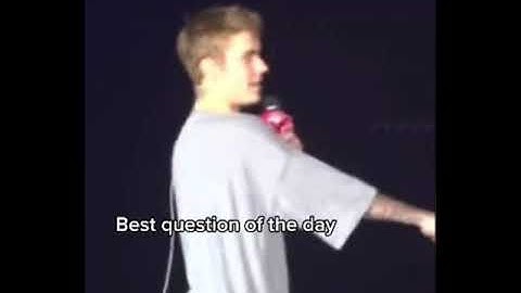 Remember When Justin Bieber Chatted With A Girl During A Concert