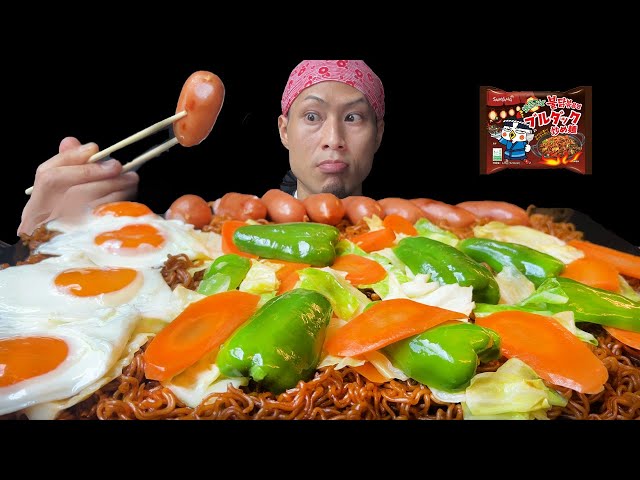 【Mukbang】Samurai eats Buldak Yakisoba! / サムライがブルダック焼きそばを食べる!【Eating Sounds】