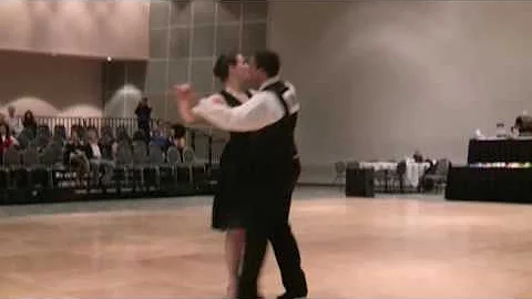 2009 OSB Competition Bronze intwaltz 1st round heat 2.wmv