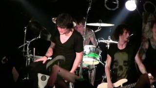 2010.06.01 Asking Alexandria - When Everyday's The Weekend (Live in Milwaukee,WI)