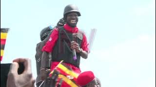 Robert Kyagulanyi asuubizza okwongeza emisaala gy’abasomesa ng’akutte obuyinza