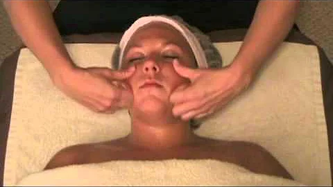 Ann Koenig Skincare - Basic Facial Massage