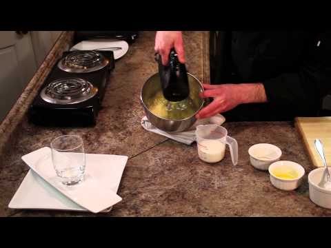 how-to-make-an-orange-milkshake-with-a-hand-blender-:-shakes-&-smoothies