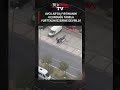 Avcılar’da fırtınanın uçurduğu tabela yurttaşın üzerine devrildi: O anlar kamerada...