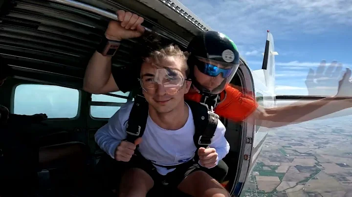 Nicholas Metzger - Tandem Skydive at Skydive India...
