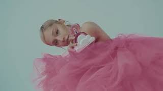Ariana Grande Cloud Pink commercial
