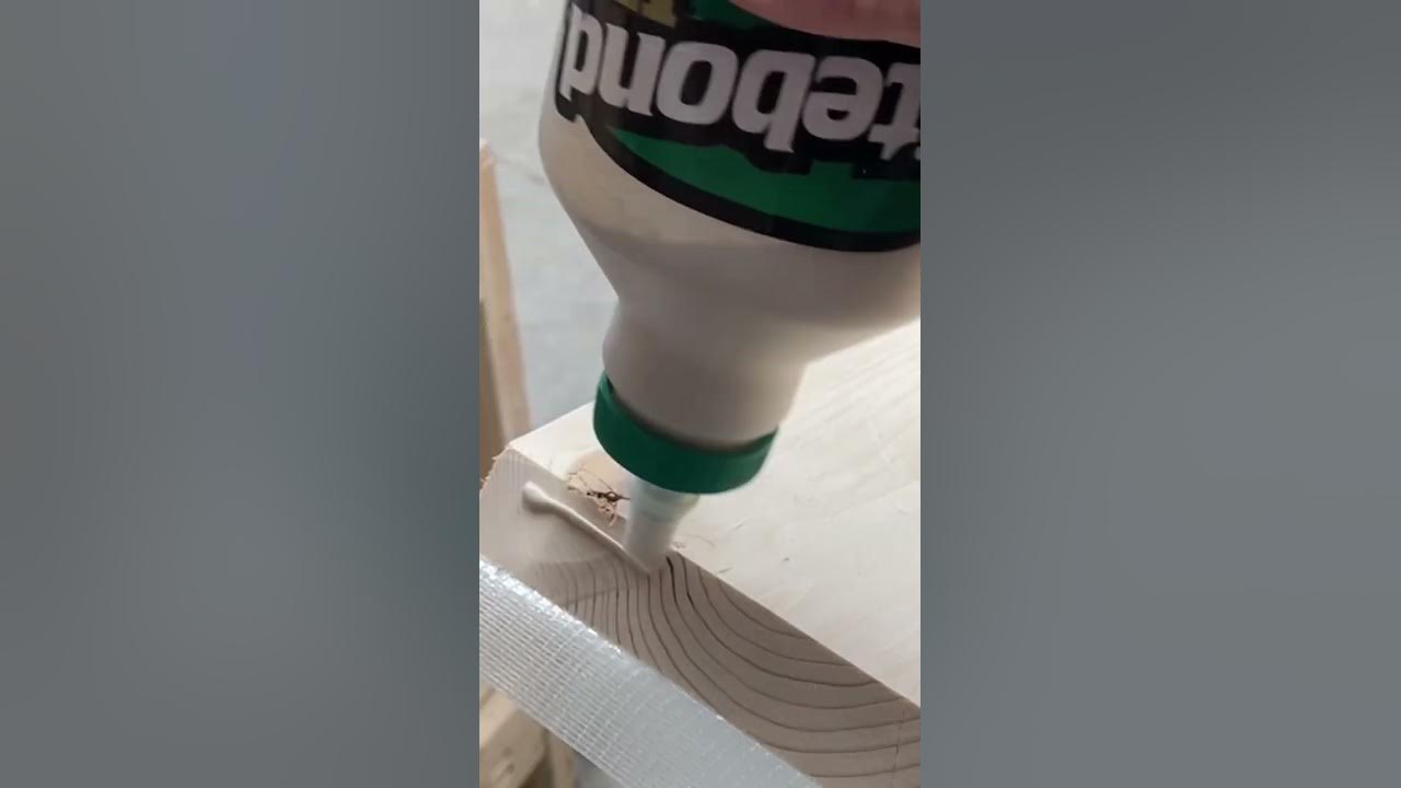 DIY Floating Console Table diywoodworkingprojects diywoodworking