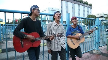 Yakinlah - Iwan Fals cover pengamen Bagus & Kreatif ( Block M )