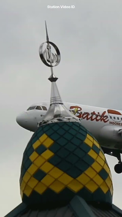 Bergetar kencang.!!!Pesawat Terbang Airbus Mendarat
