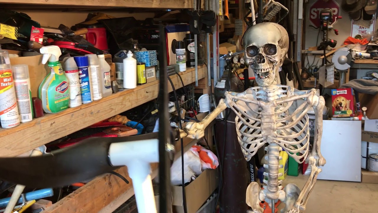 Halloween Pirate Skeleton Sword Fight Animated Prop with Wiper Motor