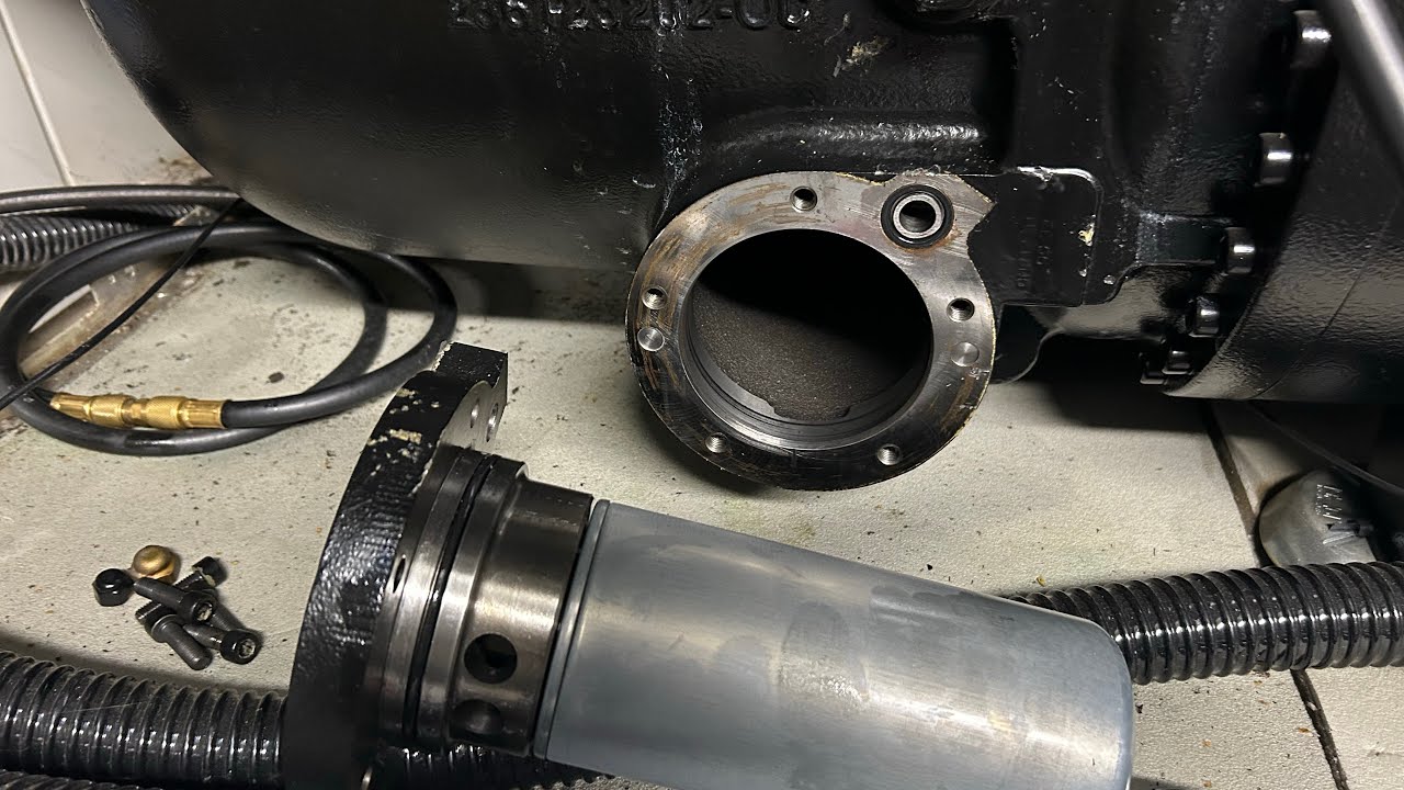 Chiller Screw Compressor oil Filter and Oil Change