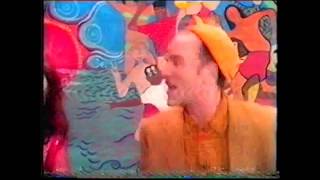 R.E.M. 1991-05 - 'The Chart Show', ITV, UK ('Shiny Happy People' at chart position #7)