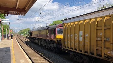 (HD) DB Cargo 66174 & 66075 with 2 Binliner Wagons pass Hanwell - 12/5/19