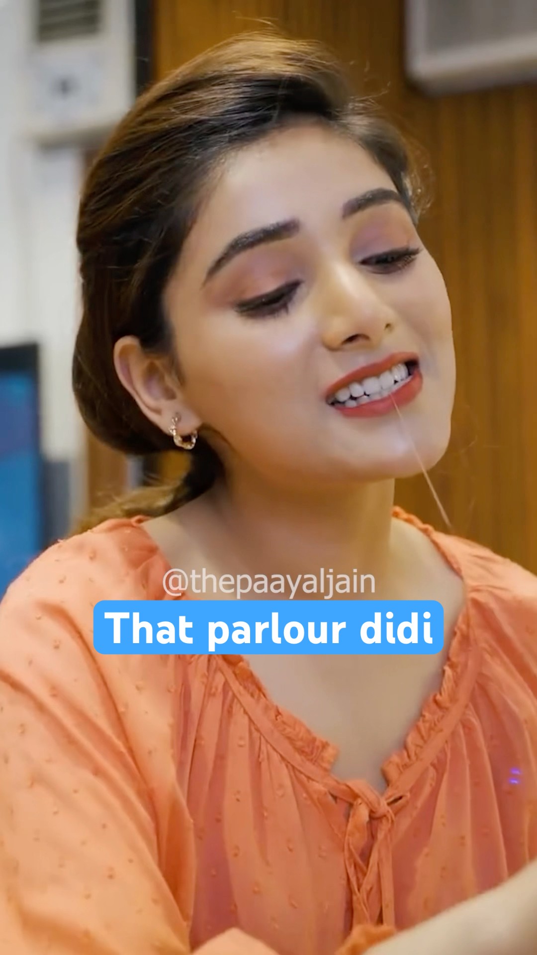 That parlour wali didi | Getting Eyebrows Threading in salon #shorta
