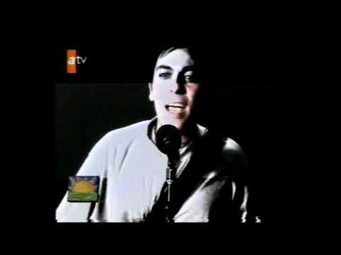 CEM BEZEYİŞ   .   Kaçıyorsun ya   .   Söz & Müzik : Cem Bezeyiş   .    1994    .