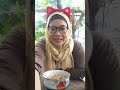 Mendung enaknya mukbang  mie dan rujak🥵Heny family  sedang live sekarang!