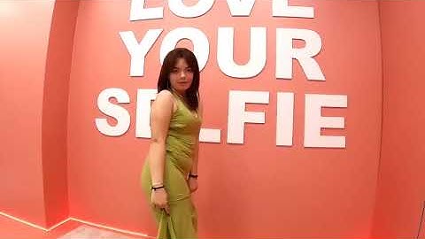 🌟 Revolutionizing Fashion Shoots with Dobot! 🌟