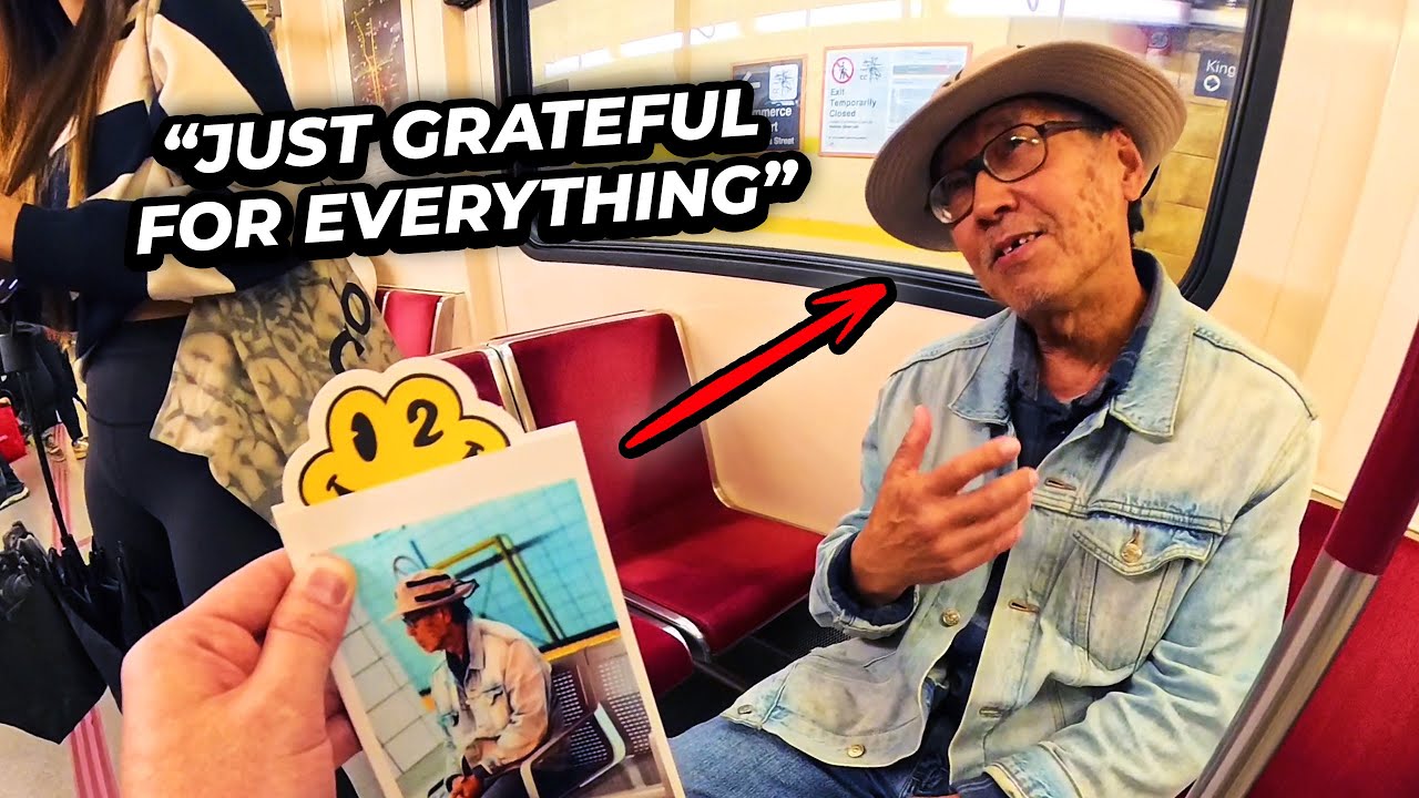 Он не ожидал неожиданного фото с собой... и оставил нам мощное послание.