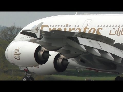 airbus a220 Super Jumbo A380 Emirates EK17 Closeup Landing 8th May 2015 A6-EDN