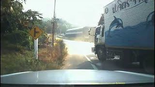 Truck Rolls Backward Down Hill and Hits Car || ViralHog