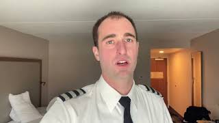 What's in my flight bag 2022- regional airline pilot edition