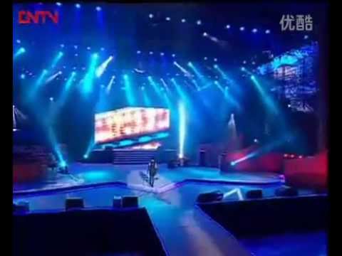 周笔畅20111118劲歌王颁奖典礼《黑苹果》.flv