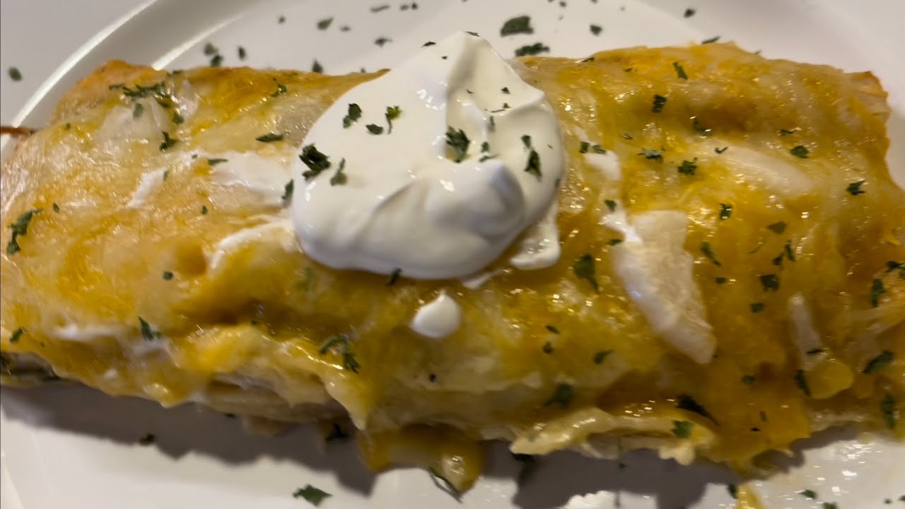 CREAMY VERDE (green) CHICKEN ENCHILADAS RECIPE YouTube